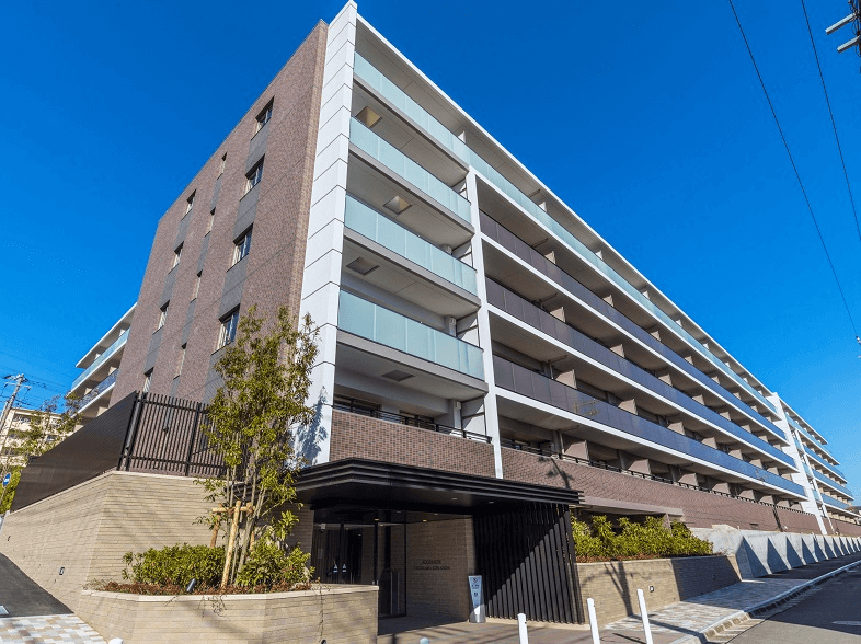 ファイル:アドグランデ横浜港南台 外観.png