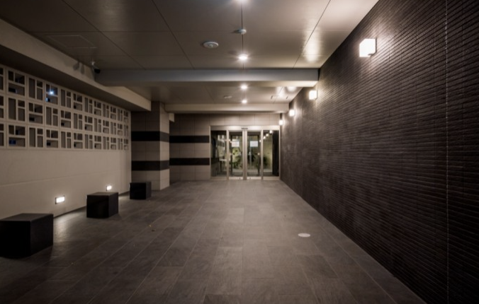 ファイル:シンフォニア奥武山イーストウイング エントランス.png