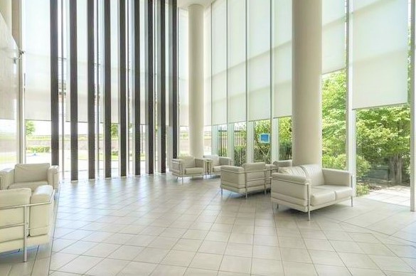 ファイル:クレストシティタワーズ浦安 外観5.jpg