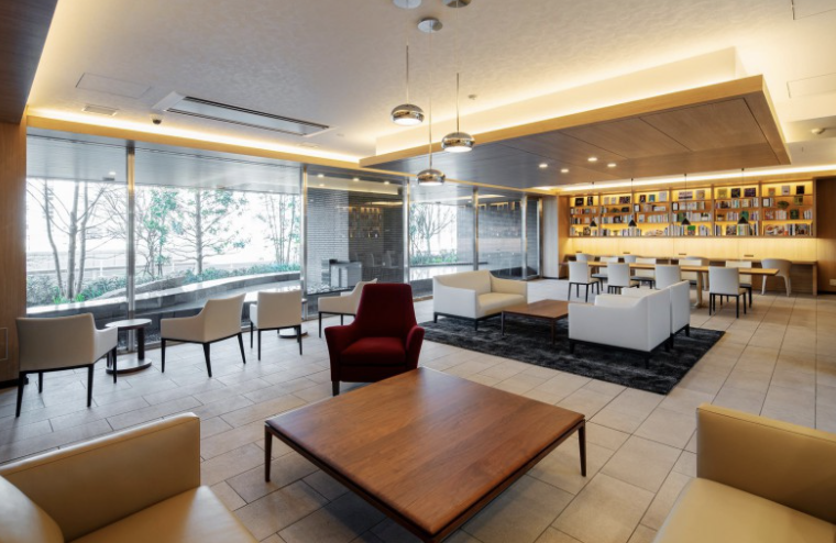 ファイル:ザ・パークハウス オイコス 新浦安 オーナーラウンジ.png