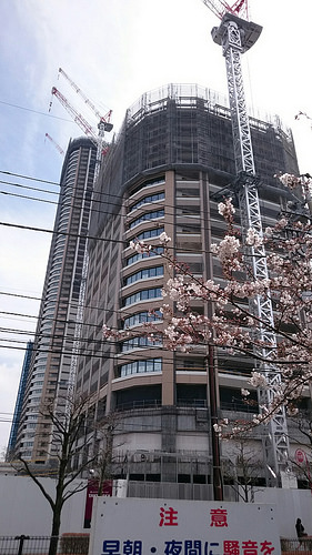 ファイル:20170402パークシティ武蔵小杉 ザ ガーデン タワーズウエスト.jpg