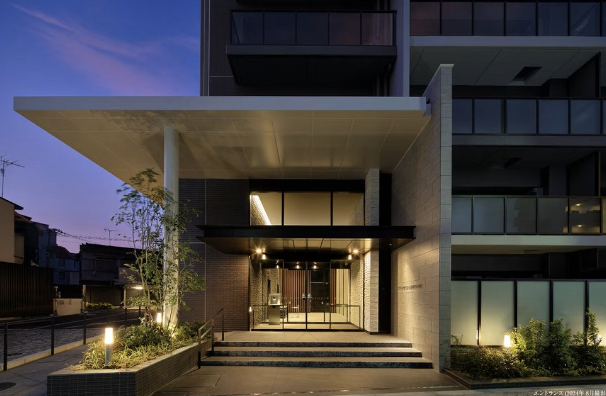 ファイル:シティハウス西田辺 エントランス(2024年8月撮影).png