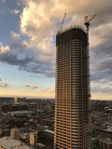 ファイル:20171203パークシティ武蔵小杉 ザ ガーデン タワーズウエスト.jpg