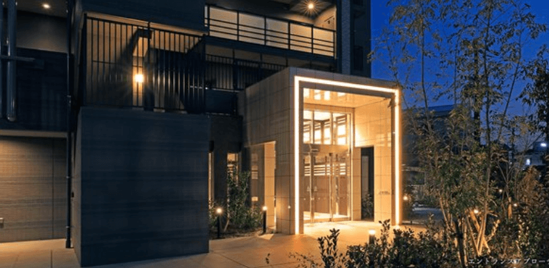 ファイル:クレアホームズ八尾ザ・グランエア エントエランスアプローチ.png