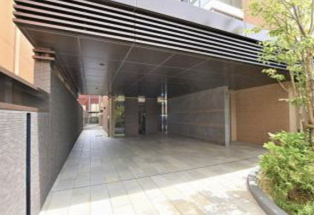 ファイル:Tステージ前山ミッドコート エントエランスアプローチ.png