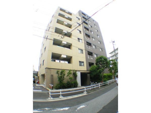 ファイル:イデアクラス ファースト外観.jpg