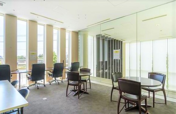 ファイル:クレストシティタワーズ浦安 外観12.jpg