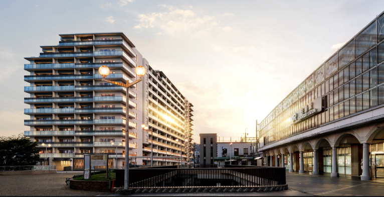 ファイル:すごい駅前プロジェクト 外観完成予想図.png