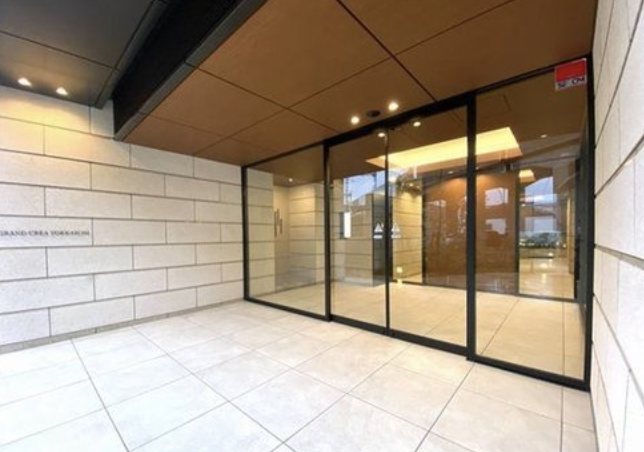 ファイル:グランクレア四日市シーズンズフォート エントエランス.png