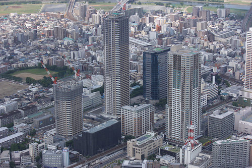 ファイル:20170726パークシティ武蔵小杉 ザ ガーデン タワーズウエスト.jpg